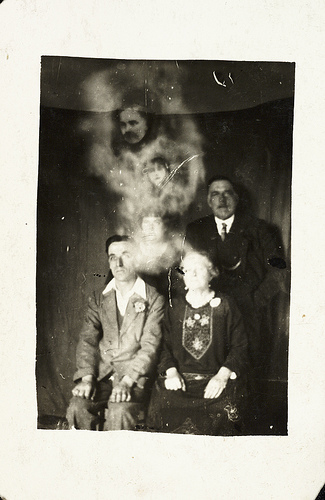 family_group_with_two_spirits