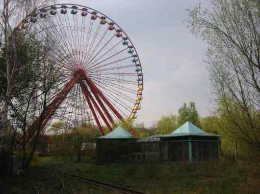 Parques De Atracciones Abandonados Noria_abandonada_berlin