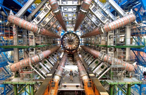 El Gran Acelerador de Hadrones podría abrir una puerta a otra dimensión. Cern