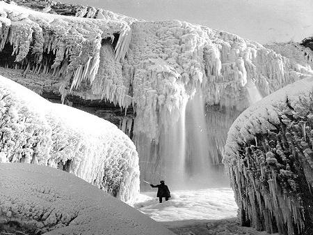 1911_niagara-falls.jpg